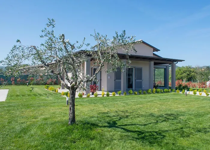 Casa Poggio Paniere マルシャーノ